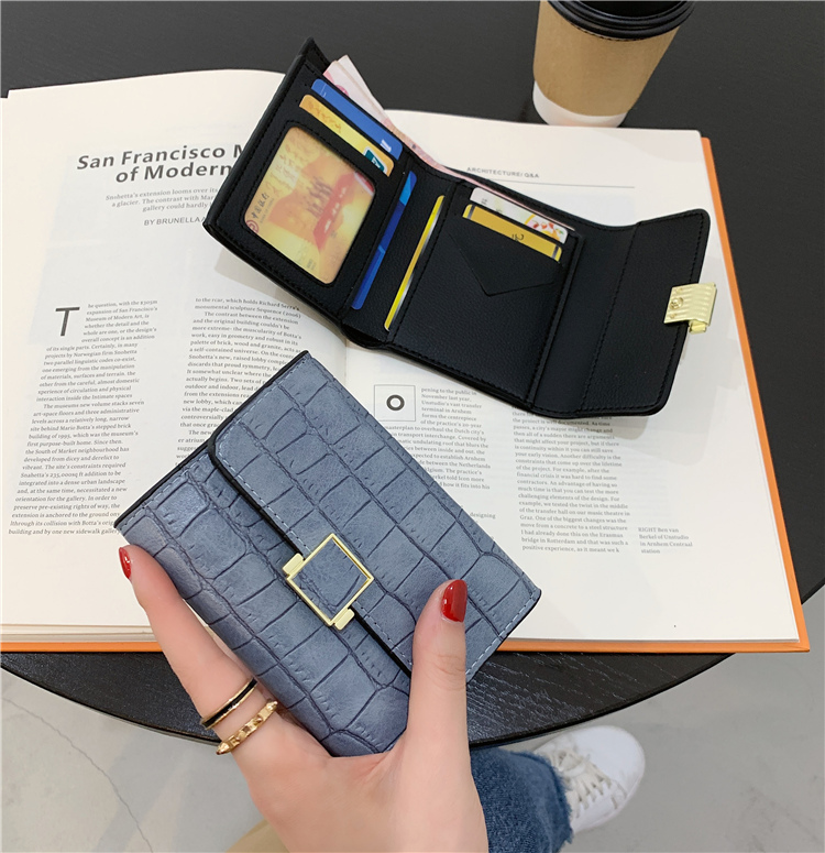 Small wallet female have cash less than that is registered in the accounts Korean version 2021 new pattern fashion Crocodile pattern Embossing Buckles coin purse Triple fold Card bag tide
