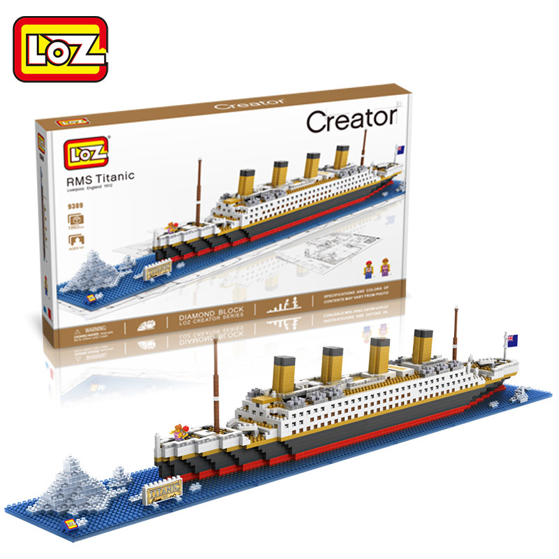 titanic plastic toy