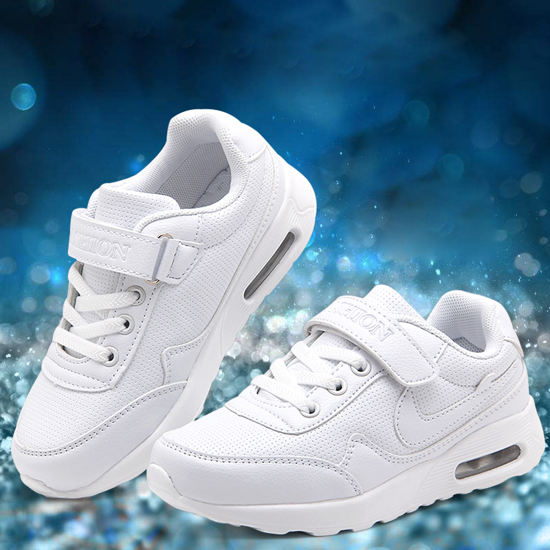 boys white gym shoes