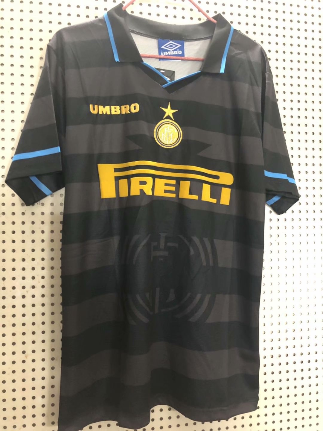 retro football clothing