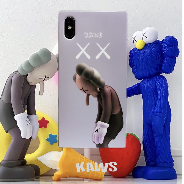 kaws coque iphone xr