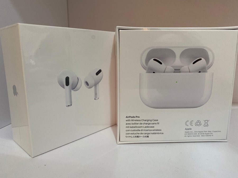 Buy On Sale Apple Airpods Pro With Magsafe Charging Case 1 Year Apple International Warranty On Ezbuy Sg