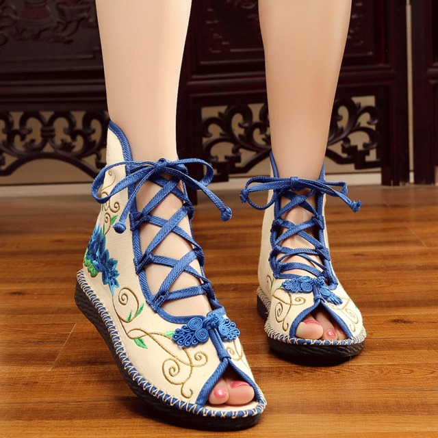 flat heel peep toe sandals
