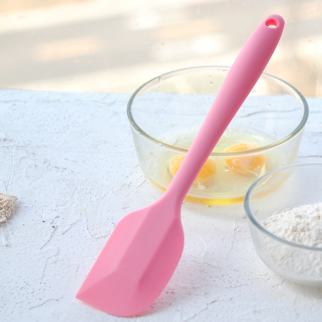 Buy 1 Pcs Silicon Baking Spatula For Spreading Cake Cream Rubber Baking